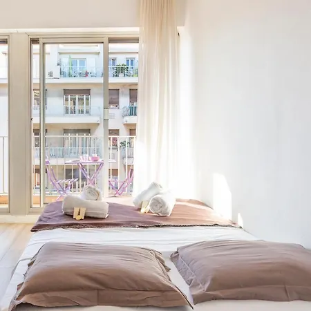 Studio Climatise Sur Balcon Centre Proche De La Mer アパート